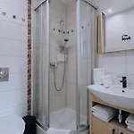 Adam I Cicha Woda